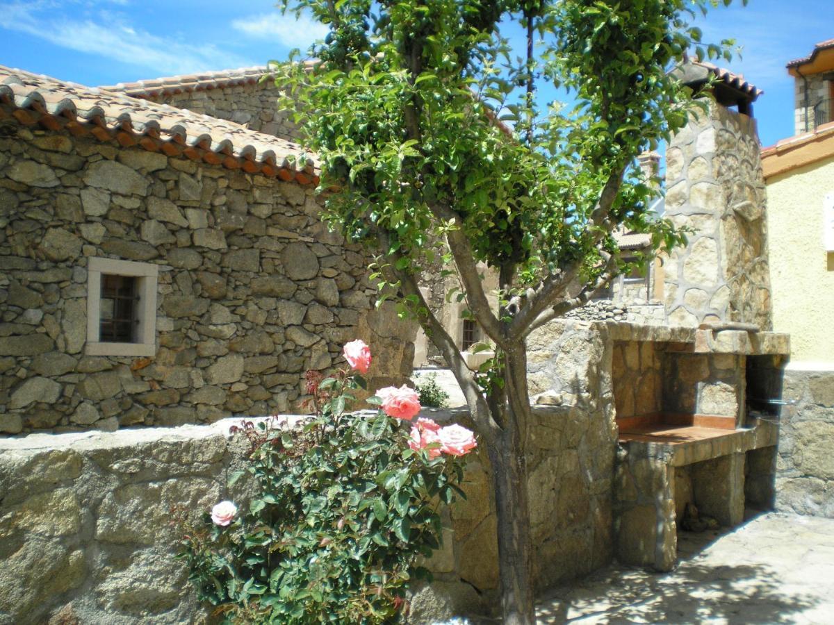 הוילה Barajas de Gredos Tinao De Gredos מראה חיצוני תמונה