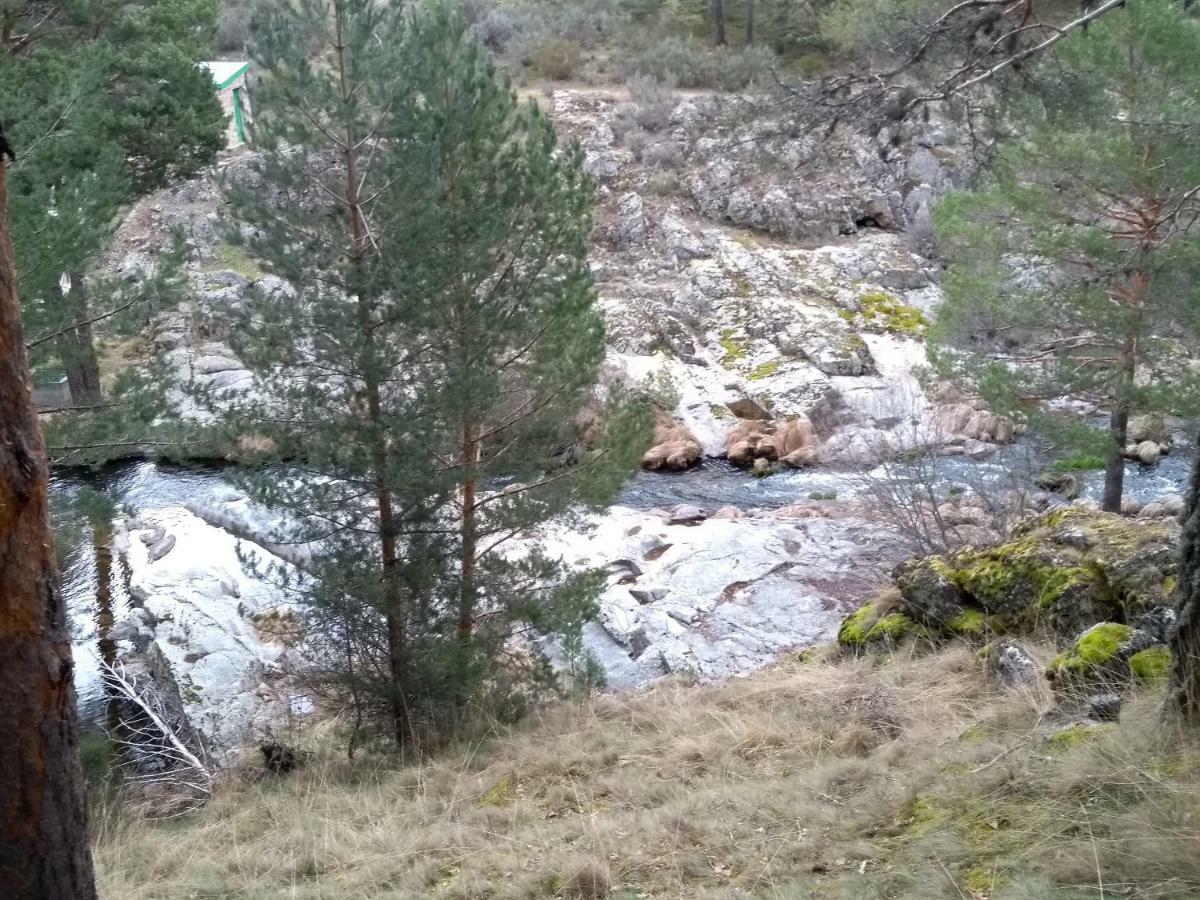 הוילה Barajas de Gredos Tinao De Gredos מראה חיצוני תמונה